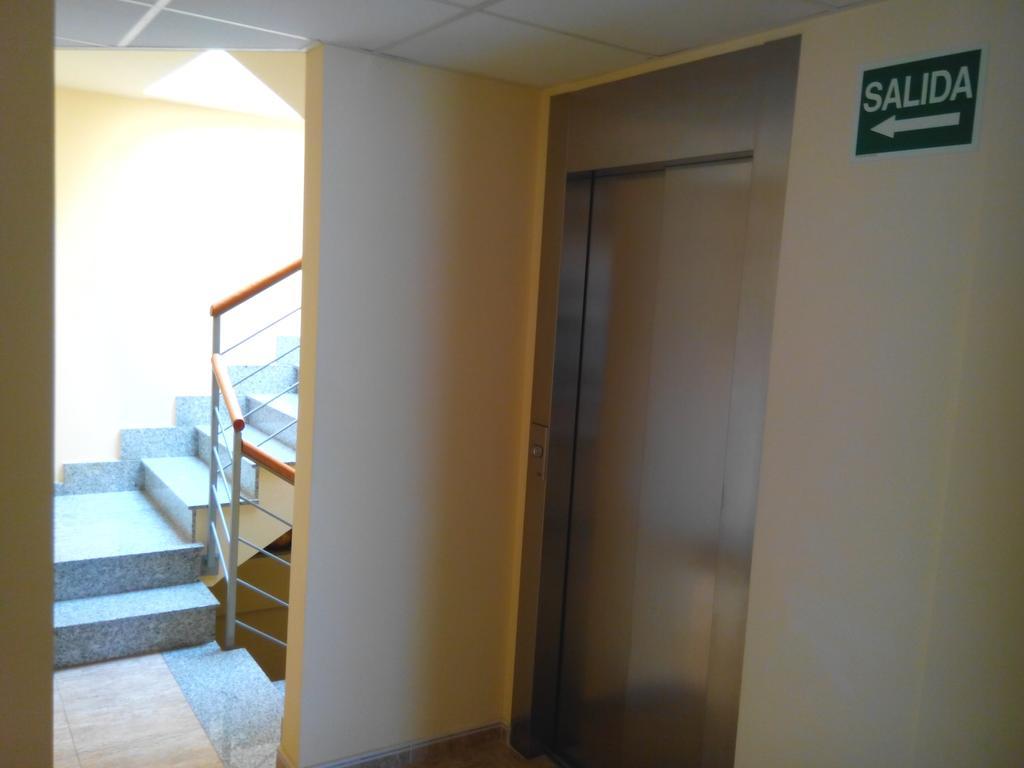 Hostal Sant Sadurni Sant Sadurní dʼAnoia Exteriör bild