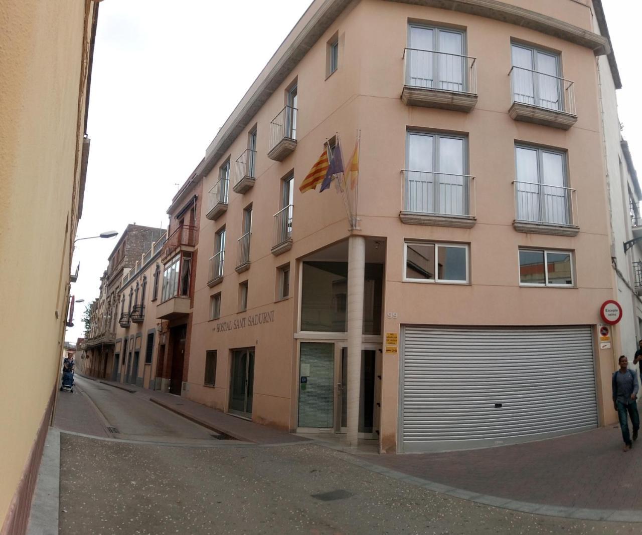 Hostal Sant Sadurni Sant Sadurní dʼAnoia Exteriör bild